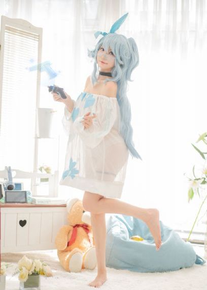 欧美小西装头像男生_DVD动漫在线观看