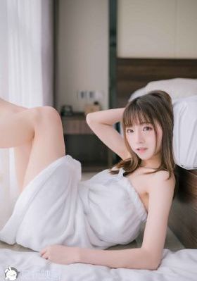 欧美美女被叉_720电影在线看