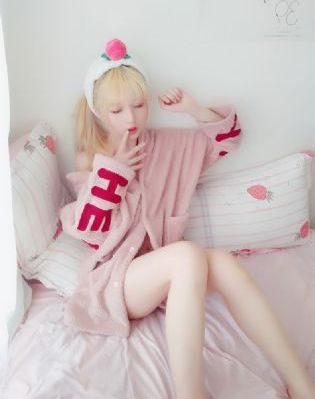 亚洲第一av在线_超清全集免费播放