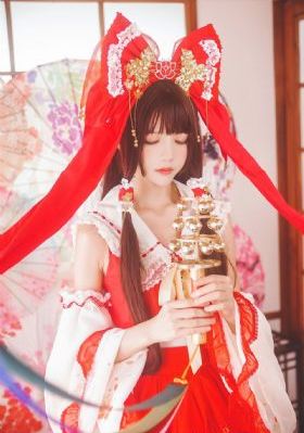 欧美男歌星卷头发_BD高清完整版